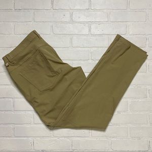 Lululemon ABC Pants Classic Mens 33 Straight Leg Warpstreme Sand Tan Beige EUC